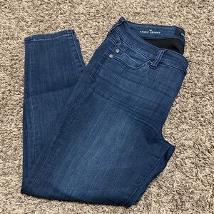 Liverpool Women's Dark Blue Ankle Jeans short